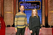 Treten bei "Wer wei&szlig; denn sowas?" als Kandidat:innen gegeneinander an: Der Schauspieler Christoph Maria Herbst (l.) und die Schauspielerin Diana Staehly (r.).