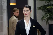 Versuchen alles, um Mark auffliegen zu lassen: Philip (Philipp Romann, l.) und Gina (Elisabeth Sutterlüty, r.) .. Versuchen alles, um Mark auffliegen zu lassen: Philip (Philipp Romann, l.) und Gina (Elisabeth Sutterlüty, r.) ..