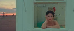 Midge Campbell (Scarlett Johansson)