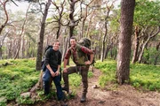 Tobi gemeinsam mit Outdoor-Experte Joe (re.) im Pfälzer Wald. Tobi gemeinsam mit Outdoor-Experte Joe (re.) im Pfälzer Wald.
