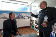 "Soko Kitzbühel", "Zu hoch hinaus." Im Bild (v.li.): Till Kretzschmar (Georg Rottmann), Karl Fischer (Emil Wieser). "Soko Kitzbühel", "Zu hoch hinaus." Im Bild (v.li.): Till Kretzschmar (Georg Rottmann), Karl Fischer (Emil Wieser).