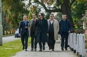 Als Oliver (Martin Freeman, l.), Steven (Paddy Considine, 2.v.l.), Gary (Simon Pegg, M.), Andy (Nick Frost, 2.v.r.) und Peter (Eddie Marsan, r.) aufbrechen, um die "Goldene Meile" zu bezwingen, glauben sie noch an einem ganz normalen Pub-Crawl teilzunehmen ...