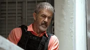 Ex-Cop Ray (Mel Gibson) kennt das Geb&auml;ude wie seine Westentasche..; Ex-Cop Ray (Mel Gibson) kennt das Geb&auml;ude wie seine Westentasche..