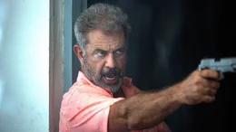 Ex-Cop Ray (Mel Gibson)
