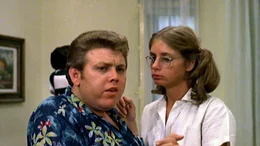 Auch Johnny (Zachi Noy) und seine Martha (Rachel Steiner) haben es nicht immer leicht zusammen..Auch Johnny (Zachi Noy) und seine Martha (Rachel Steiner) haben es nicht immer leicht zusammen..