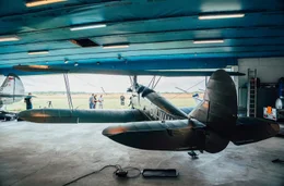 PO-2 im Hangar Roitzschjora L&ouml;bnitz