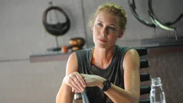Sumner (Connie Nielsen)