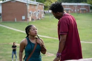 Vicaria (Laya DeLeon Hayes) und Kango (Denzel Whitaker)