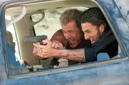 Link (Mel Gibson, l.)