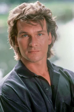 Nachdem Patrick Swayze sich in New York in einer Ballettkompanie einen Namen gemacht hatte, zog er nach Los Angeles, um Filmstar zu werden.