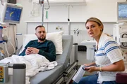 Organspende – Egoistisch, wenn ich Nein sage? Ardishir Krasniqi mit «rec.»-Reporterin Elma Softic: Er wartet seit fünf Jahren auf eine neue Niere. Organspende – Egoistisch, wenn ich Nein sage? Ardishir Krasniqi mit «rec.»-Reporterin Elma Softic: Er wartet seit fünf Jahren auf eine neue Niere.