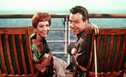Marcella (Germaine Damar) und Peter (Peter Alexander) haben sich gefunden &ndash; und wollen sich nie wieder trennen.