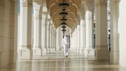 Die Arabischen Emirate vermitteln einen tr&uuml;gerischen Eindruck.    +++ Die Verwendung des sendungsbezogenen Materials ist nur mit dem Hinweis und Verlinkung auf RTL+ gestattet. +++