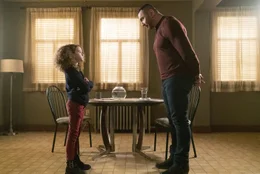 Sophie (Chloe Coleman), JJ (Dave Bautista)