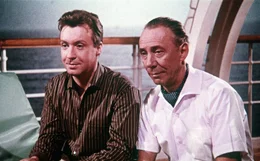 Peter (Peter Alexander) und sein Freund Henri (Rudolf Platte) tr&auml;umen ein wenig von 1001 Nacht.