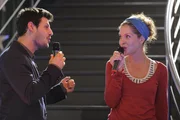 M&uuml;ssen gemeinsam ein Duett singen: Nina (Maria Wedig, r.) und Luca (Manuel Cortez, l.) ...
