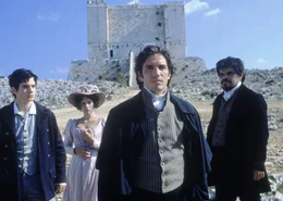 Reise in die Vergangenheit zum Chateau d'If: (v.l.n.r.) Albert Mondego (Henry Cavill), Merc&eacute;d&egrave;s (Dagmara Dominczyk), Monte Cristo: (James Caviezel) und Jacopo (Luis Guzm&aacute;n) ...