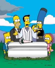 Reverend Lovejoy (M.) h&auml;lt die Grabrede bei Maudes Beerdigung. Familie Simpson steht ihm bei.