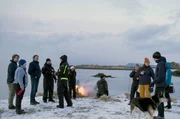 Im kleinen Dorf St&oslash;en auf den abgelegenen Vester&aring;len-Inseln bilden Menschen aus 14 Nationen eine verschworene Gemeinschaft: Hier k&uuml;mmert sich jeder um den anderen.