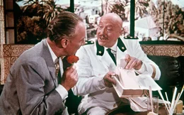 Henri (Rudolf Platte) ist von den Pl&auml;nen des Polizeichefs (Hubert von Meyerinck) nicht begeistert.