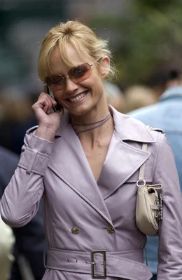 Ungl&uuml;cklicherweise verliebt sich der sch&uuml;chterne Albert in die sch&ouml;ne Schauspielerin Allegra Cole (Amber Valletta), die erst k&uuml;rzlich zur "Sexiest Woman Alive" gew&auml;hlt wurde. Da kann nur Hitch, der Date-Doktor helfen ...