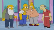 Weil Marge ein gro&szlig;es Herz hat, beherbergt sie nach der Schlie&szlig;ung des Altersheims von Springfield nicht nur Grampa (2.v.r.), sondern auch Jasper (r.) und einen j&uuml;dischen Mitbewohner (l.), die ebenfalls keinen anderen Wohnsitz haben. Schon bald hat die st&auml;ndige Anwesenheit von drei Senioren Auswirkungen auf Homers (2.v.l.) Lebenseinstellung ...