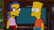 Als Milhouse (l.) erfährt, dass Bart (r.) etwas für den Kriminellen Snake tun will und ihm geholfen hat, vor der Polizei zu flüchten, trifft er eine unheilvolle Entscheidung ... Als Milhouse (l.) erfährt, dass Bart (r.) etwas für den Kriminellen Snake tun will und ihm geholfen hat, vor der Polizei zu flüchten, trifft er eine unheilvolle Entscheidung ...