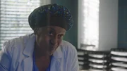 Loretta Wade (CCH Pounder)
