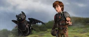 Der grausame Wikinger Drago Blutfaust will eine Drachenarmee aufstellen und sich daf&uuml;r auch die Drachen der Wikinger auf der Insel Berk einverleiben. Das k&ouml;nnen Hicks (r.) und sein treuer Gef&auml;hrte Ohnezahn (l.) jedoch auf keinen Fall zulassen und begeben sich auf eine gef&auml;hrliche Mission ...