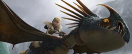 Als Hicks bei einer seiner Erkundungstouren mit seinem Drachen Ohnezahn zuf&auml;llig herausfindet, dass ein b&ouml;ser Wikinger namens Drago Blutfaust eine Drachenarmee um sich schart, beschlie&szlig;en er und Astrid (Bild), ihn zur Rede zu stellen und geraten in gro&szlig;e Gefahr ...