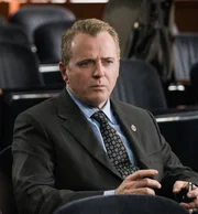 Capt. Thomas Gregson (Aidan Quinn) muss ebenfalls in Holmes' Fall vor dem Polizeigericht aussagen. Doch wird er ihm helfen können, als Unschuldiger aus dem Gerichtssaal zu gehen? Capt. Thomas Gregson (Aidan Quinn) muss ebenfalls in Holmes' Fall vor dem Polizeigericht aussagen. Doch wird er ihm helfen können, als Unschuldiger aus dem Gerichtssaal zu gehen?