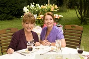 Hannelore Hoger (Luise), Gabriele Benesch (Christine).