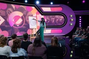 Ob Genetik oder Kriminalstatistik - viele rassistische Narrative beanspruchen "die Wissenschaft" für sich. "MAITHINK X" stellt das auf den Prüfstand. Ob Genetik oder Kriminalstatistik - viele rassistische Narrative beanspruchen "die Wissenschaft" für sich. "MAITHINK X" stellt das auf den Prüfstand.