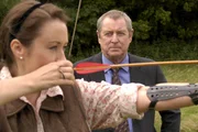 Beth Porteous (Elizabeth Dermot-Walsh) und DCI Tom Barnaby (John Nettles). Beth Porteous (Elizabeth Dermot-Walsh) und DCI Tom Barnaby (John Nettles).