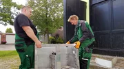 Schrott entsorgt Sebo für seine Kundschaft kostenlos. Schrott entsorgt Sebo für seine Kundschaft kostenlos.