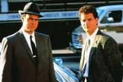 Ein erfolgreiches aber chaotisches Gespann mit unorthodoxen Arbeitsmethoden: Dan Aykroyd als Polizei-Sergeant Joe Friday (l.) und sein Partner Tom Hanks als Pep Streebek.