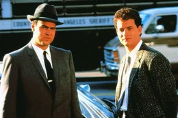 Ein erfolgreiches aber chaotisches Gespann mit unorthodoxen Arbeitsmethoden: Dan Aykroyd als Polizei-Sergeant Joe Friday (l.) und sein Partner Tom Hanks als Pep Streebek.