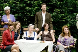 Doris Schretzmayer (Elisabeth), Lena D&ouml;rrie (Katharina), Regine Lutz (Tante Irmi), Thomas Unger (Georg), Alena Baich (Agnes), Gabriele Benesch (Christine).