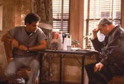 Der erfolgreiche Kreativ-Direktor David Basner (Tom Hanks, l.) k&uuml;mmert sich um seinen verbitterten Vater (Jackie Gleason, r.), der nach 34 Jahren Ehe von seiner Frau verlassen wurde ...