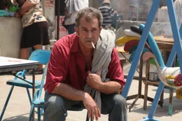 Driver (Mel Gibson) wird nach seiner Flucht &uuml;ber die mexikanische Grenze von den einheimischen Cops in die 'Gef&auml;ngnisstadt' El Publito gesperrt, in der die Gefangenen mit ihren Familien leben.