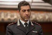 Capitano Giovanni Riva (Giovanni Cirfiera) findet schnell heraus, dass Hector keines natürlichen Todes gestorben ist. Capitano Giovanni Riva (Giovanni Cirfiera) findet schnell heraus, dass Hector keines natürlichen Todes gestorben ist.