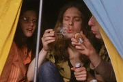 Ob beim &bdquo;Love & Peace Festival&ldquo; auf Fehmarn 1970, oder bei den beiden nachfolgenden Open‑Air‑Festivals im nieders&auml;chsischen Schee&szlig;el 1973 und 1977: gezeltet wurde direkt vor der B&uuml;hne, auf dem Festivalplatz &ndash; heute unvorstellbar.