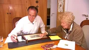 Ingrid und Otto Kneidinger testen "Fix it! For Wood".
