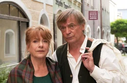 Hannelore Hoger (Luise), Dietmar Mues (Helmut).
