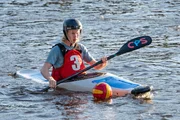 Nicht nur als Rettungsschwimmer, sondern auch als Kanu-Polo-Spieler ist Adrian auf dem Wasser unterwegs. Nicht nur als Rettungsschwimmer, sondern auch als Kanu-Polo-Spieler ist Adrian auf dem Wasser unterwegs.