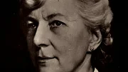 Die polnische Gr&auml;fin Teresa Łubieńska wird im Mai 1957 in der Londoner U-Bahn niedergestochen und stirbt.
