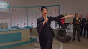 Jane Lynch als Sophie Lennon