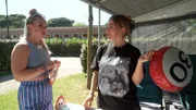 Die Stuttgarter Freundinnen Anni und Gina feiern auf dem Marina di Venezia ihr 30-j&auml;hriges Freundschaftsjubil&auml;um.