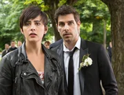 Trubel (Jacqueline Toboni, l), Nick Burkhardt (David Giuntoli, r) Trubel (Jacqueline Toboni, l), Nick Burkhardt (David Giuntoli, r)