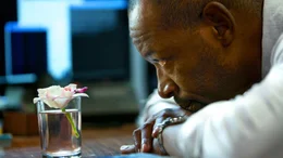 Ross (Lennie James)Ross (Lennie James)